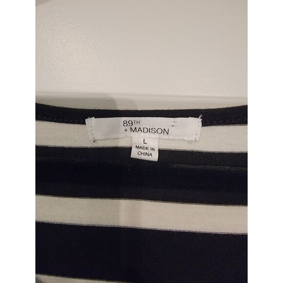 89th & Madison Black and White Striped Top with Cutout Sleeve Detail - Size L - Picture 3 of 6